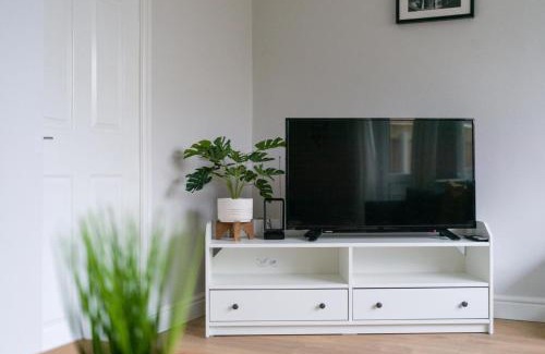 Newcastle-upon-Tyne House | Cozy 3-Bed House in Newcastle with Pet-Friendly Amenities