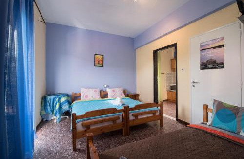 Toroni Apartment | Discover House Souzanna: Pet Friendly with Family Amenities