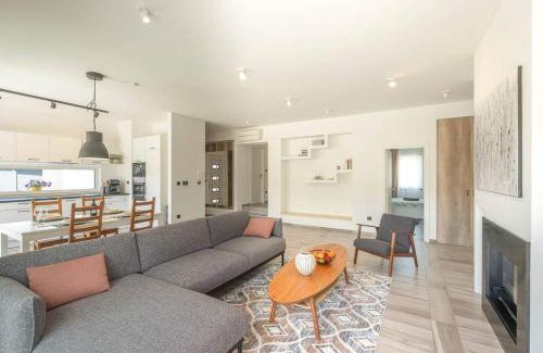 Vintijan House | House Sparrow: Family-Friendly Escape with 9.3/10 Rating