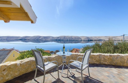 Miskovici House | Oceanfront Getaway at House Srećko - Miskovici Awaits