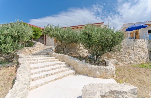 Miskovici House | Oceanfront Getaway at House Srećko - Miskovici Awaits
