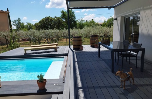 Rochefort-du-Gard House | Idyllic House Amid Olive Trees with Private Pool & Breakfast