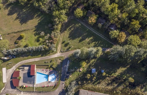 Saint-Chamarand House | Family-Friendly House T3 with Pool and Spa Amenities