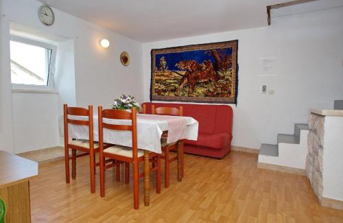 Borak House | Discover House Tina: Family-Friendly Retreat with 9.9/10 Rating