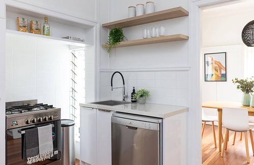 Auchenflower House | Private Retreat with Backyard - 10/10 Guest Rating