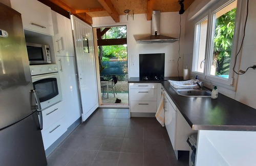 Gragnague House | Inviting House Toulouse: 7 Min to Metro, Pet Friendly Retreat