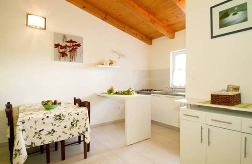 Novaki Pazinski House | Relaxing House Tri Marije with Oceanfront Views in Cerovlje