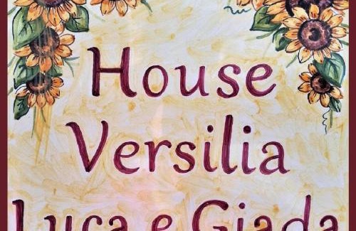 Querceta House | Discover House Versilia Luca E Giada, 9.4/10 Rated Retreat!