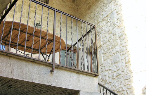 Saint-Dezery House | Guest Rated House Vigneronne: Pool, Spa & Family-Friendly
