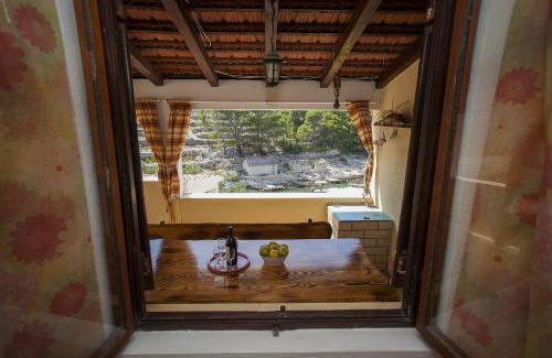 Vela Luka House | Villa Bistrana: Oceanfront Retreat Just 15m from the Sea