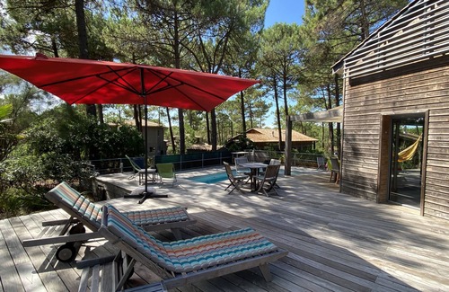 Carcans Plage House | Experience Carcans-Plage: Oceanfront Pool Villa Retreat