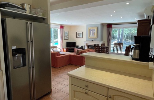 Bormes-Les-Mimosas Villa | Discover Bormes-les-Mimosas Villa with Oceanfront Views