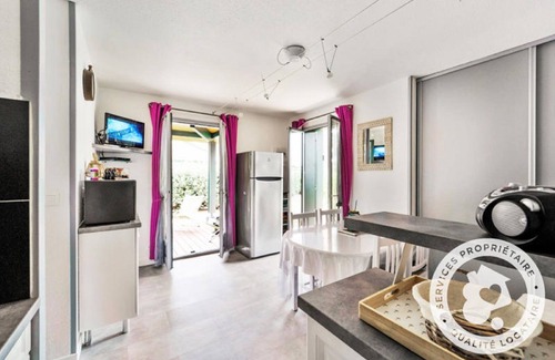 Moliets-et-Maa Villa | Prime Oceanfront Villa in Moliets-et-Maa - Rated 10/10