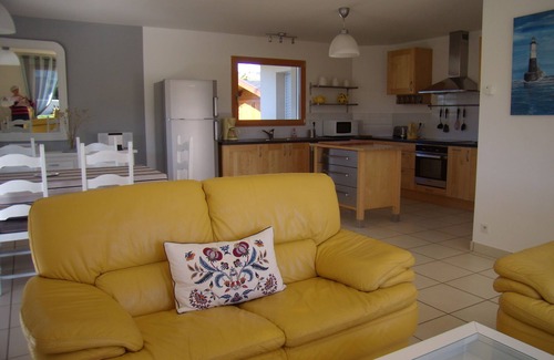 Ploudalmezeau House | Oceanfront House in Ploudalmezeau - Guest Rated 10/10