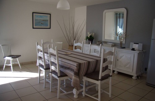 Ploudalmezeau House | Oceanfront House in Ploudalmezeau - Guest Rated 10/10