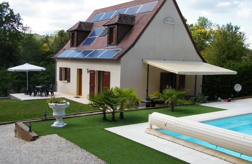 Sarlat-la-Caneda House | Pet-Friendly House in Sarlat with Private Pool & Kitchen