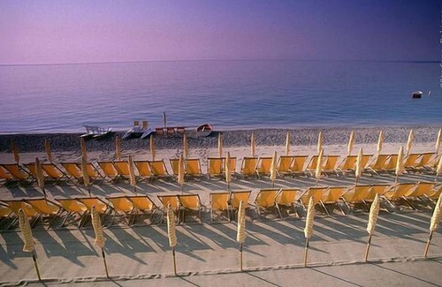 Spotorno Villa | Oceanfront Villa in Spotorno - Guest Rated 9.8/10