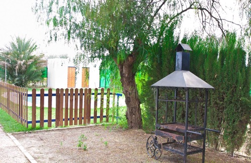 Los Palacios y Villafranca Cottage | Discover Utrera Villa: Guest Rated 9.8 with Pool & Ocean View