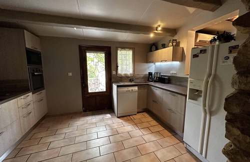 Vaison-la-Romaine House | Pet-Friendly Villa with Pool & Ocean View in Vaison la Romaine