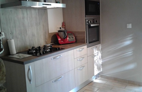 Vaison-la-Romaine House | Pet-Friendly Villa with Pool & Ocean View in Vaison la Romaine