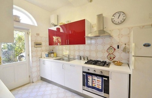 Anacapri Villa | Cozy Villa with Garden and Ocean View in Anacapri