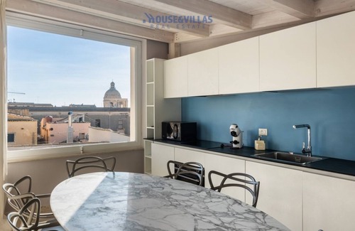Noto Historic Centre Apartment | Elegant Terrazza di Erika - Family-Friendly 3 Bedroom Getaway