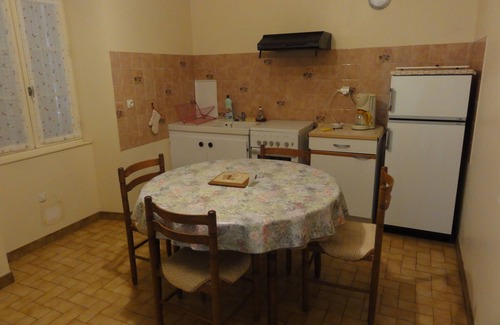Villeneuve d'Aveyron House | Cozy House in Villeneuve d'Aveyron - Pet and Child Friendly