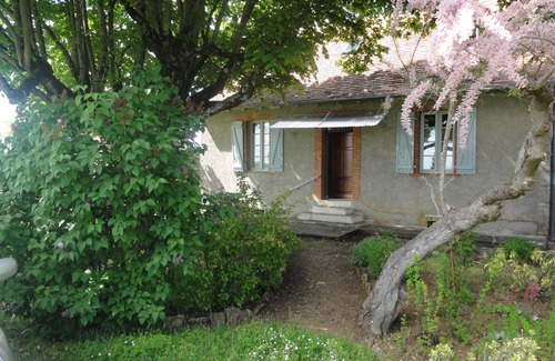 Villeneuve d'Aveyron House | Cozy House in Villeneuve d'Aveyron - Pet and Child Friendly