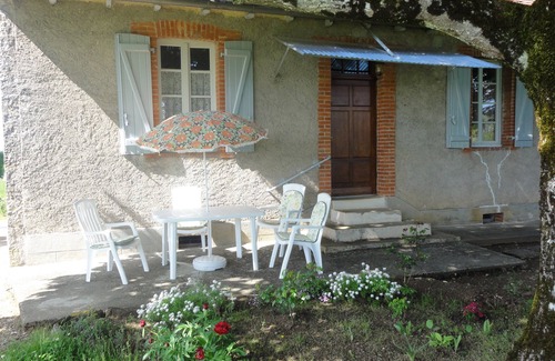 Villeneuve d'Aveyron House | Cozy House in Villeneuve d'Aveyron - Pet and Child Friendly