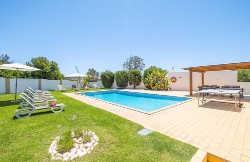 Almancil Villa | Spacious Villa with Private Pool and Game Room Awaits You