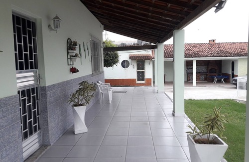Iguabinha House | Relaxing House with Pool & Barbecue Near Cabo