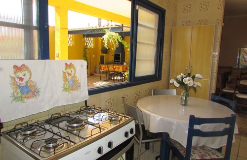 Balneario Gaivotas House | Relaxing House with Pool Steps from Seagull Beach - 9.8 Rated