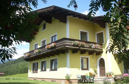 Flachau Apartment | Family-Friendly Haus Windhofer: Top-Rated 2-Bedroom Retreat