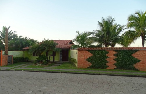 Balneario Tres Marias House | Relaxing House with Pool Steps from the Beach