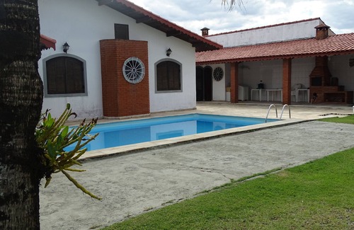 Balneario Tres Marias House | Relaxing House with Pool Steps from the Beach