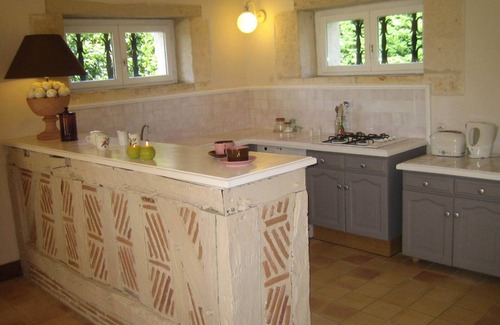 Saint-Jean-dEstissac House | Characterful House: Guest Rated 9.8 with Family Amenities