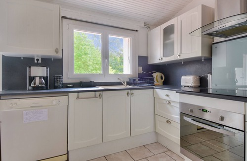 Saint-Maixent-sur-Vie House | Peaceful Retreat in a Garden Home with Breakfast Included