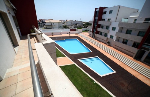 Barra Apartment | Inviting 3-Bedroom Duplex with Pool Near the Beach - Rated 9.8