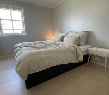 Kvernevick Villa | Spacious 5-Bedroom House Perfect for Family Getaways