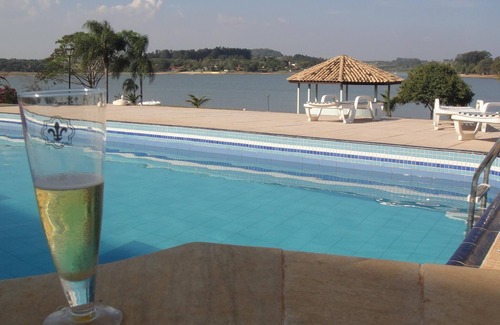 Arandu House | Tranquil House with 6 Suites - Ideal for Relaxation