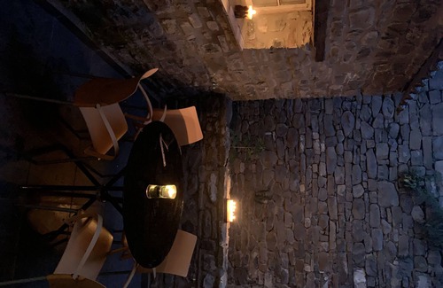 Biescas House | Unique Family Retreat with Kitchen for Memorable Stays