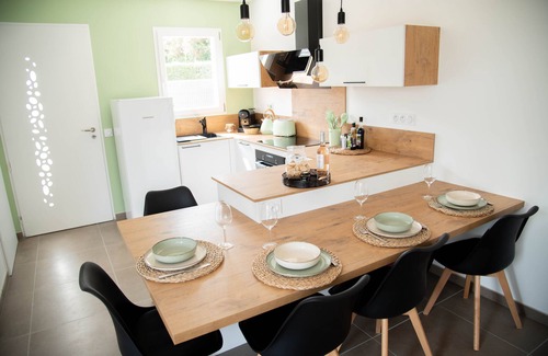 Mus House | Comfortable House with Terrace and AC near Nîmes