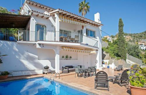 Sitges House | Experience Breathtaking Views in Sitges with Pool Access