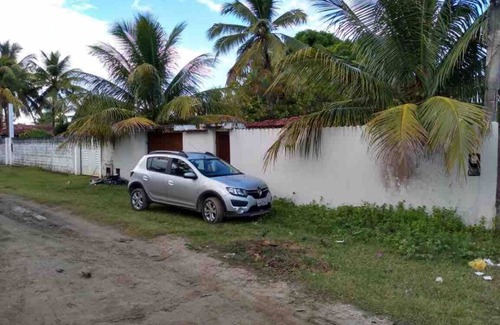 Aratuba House | Explore a Spacious House with Land in Berlinque, Brazil