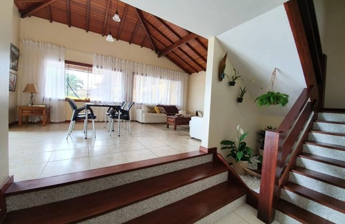 Jose Goncalves House | Experience Búzios: House with Scenic Sunset & Pool