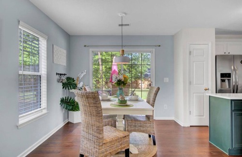 North Charleston House | Cozy House with Backyard near Charleston Naval Base