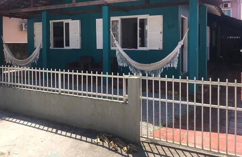 Enseada House | Cozy Beach House with Ocean View Just Steps from Shore