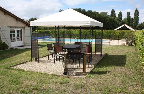 Leoville Cottage | Character-Filled House with Pool & Pet-Friendly Amenities
