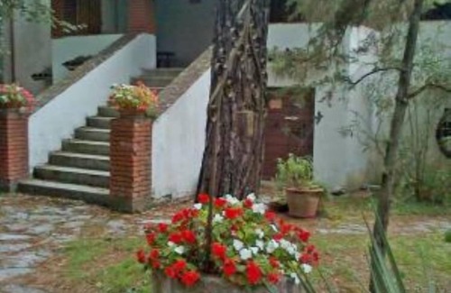 San Giovanni del Pantano House | Charming La Tana Delle Volpi: Family-Friendly Retreat