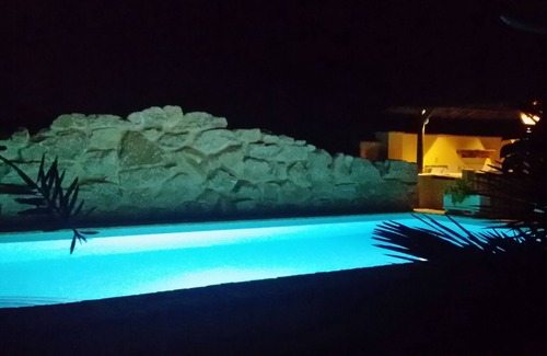 Barbate Cottage | Relax in Nature: Beachside House with Pool & Ocean Views
